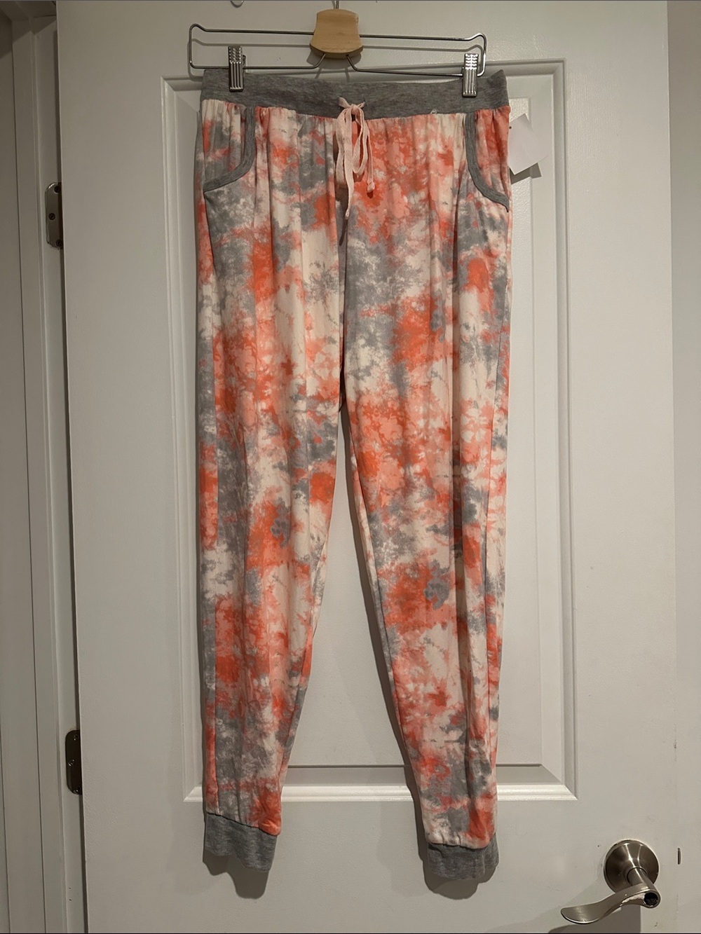 Nordstrom Rack Tie-Dye Joggers in Gray and Coral